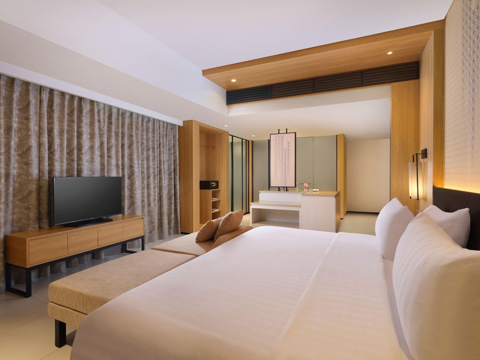 Santika Premiere Bandara Hotel 4*