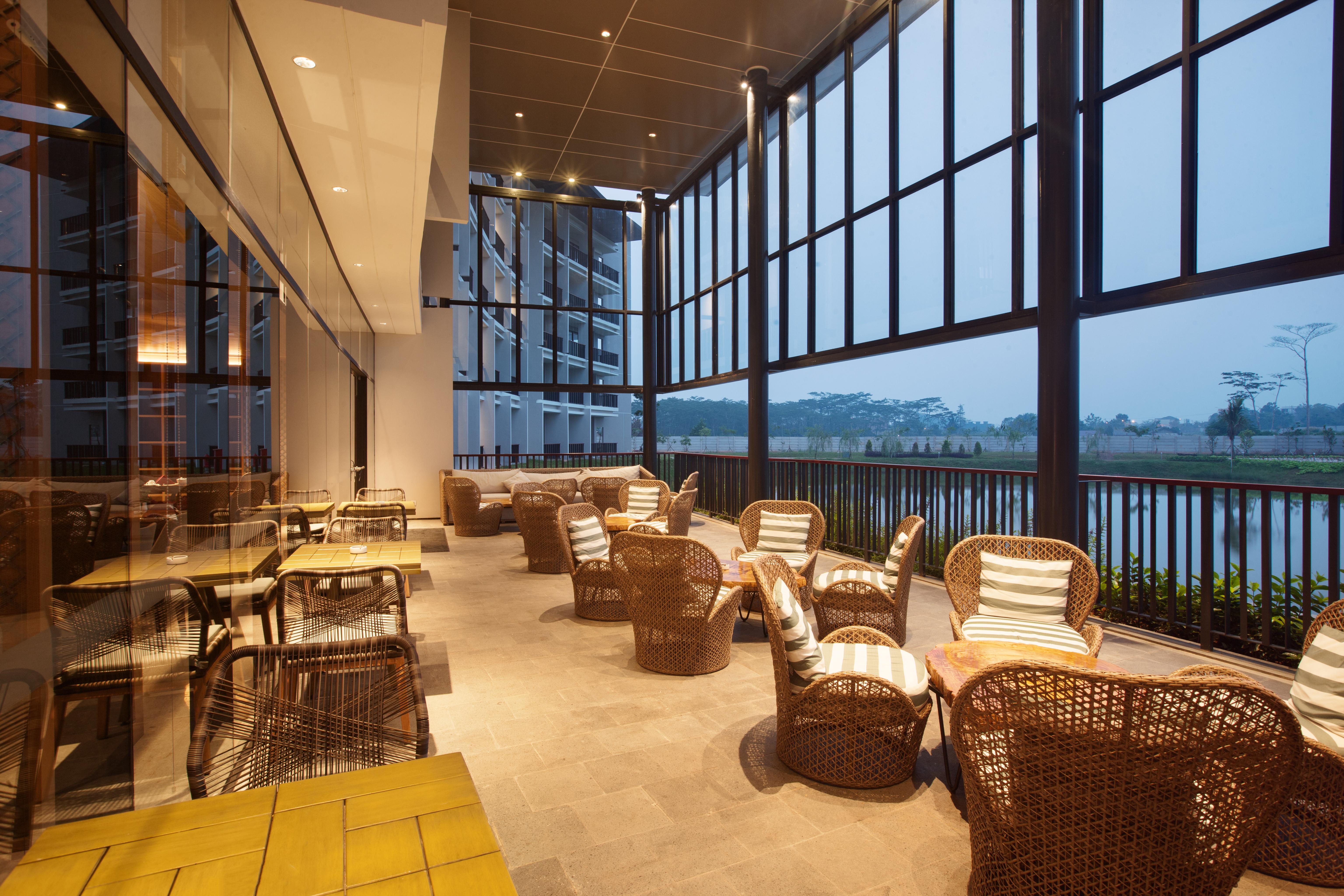 Santika Premiere Bandara Hotel